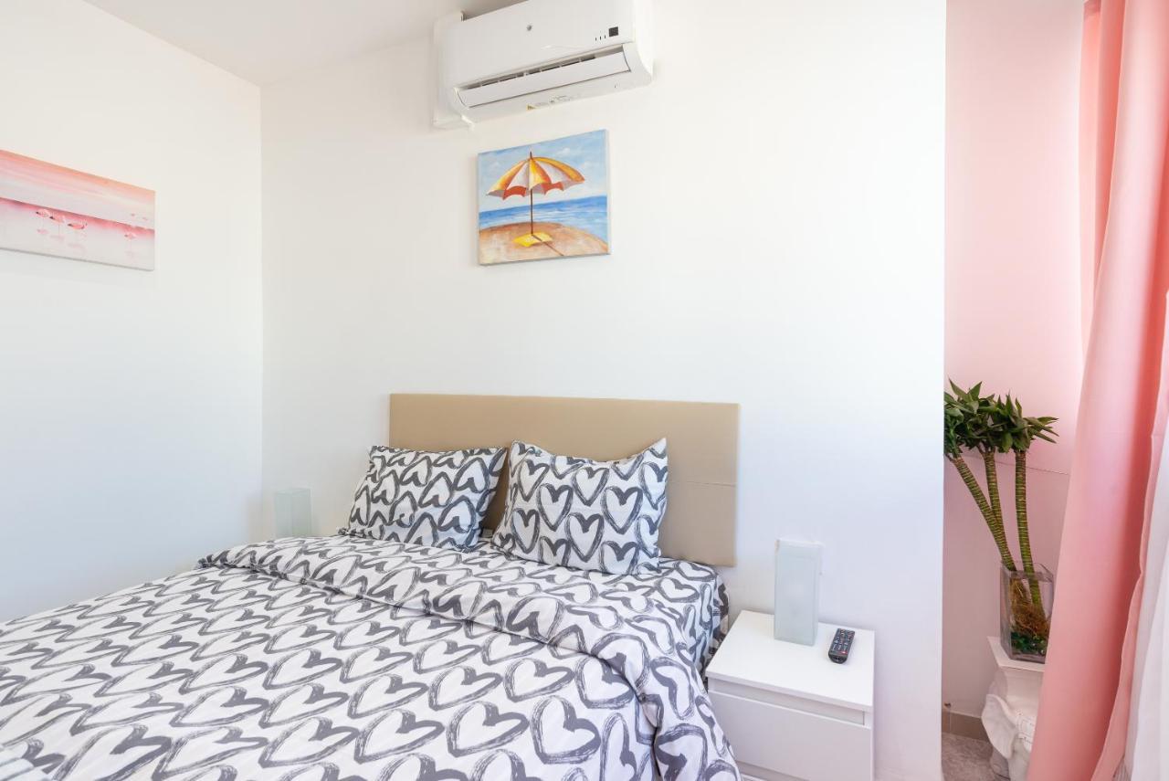Rooms Breeze & Sun مالقة المظهر الخارجي الصورة