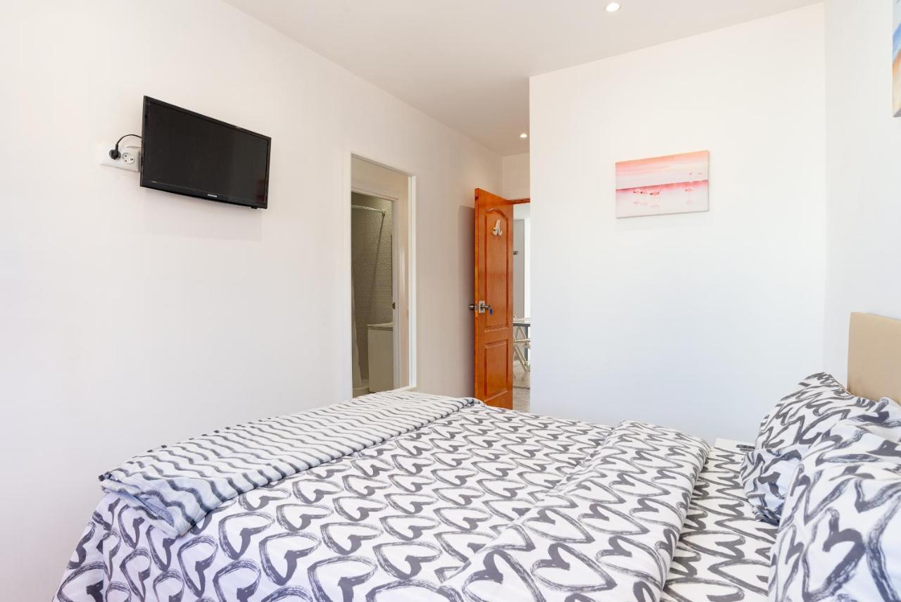 Rooms Breeze & Sun مالقة المظهر الخارجي الصورة